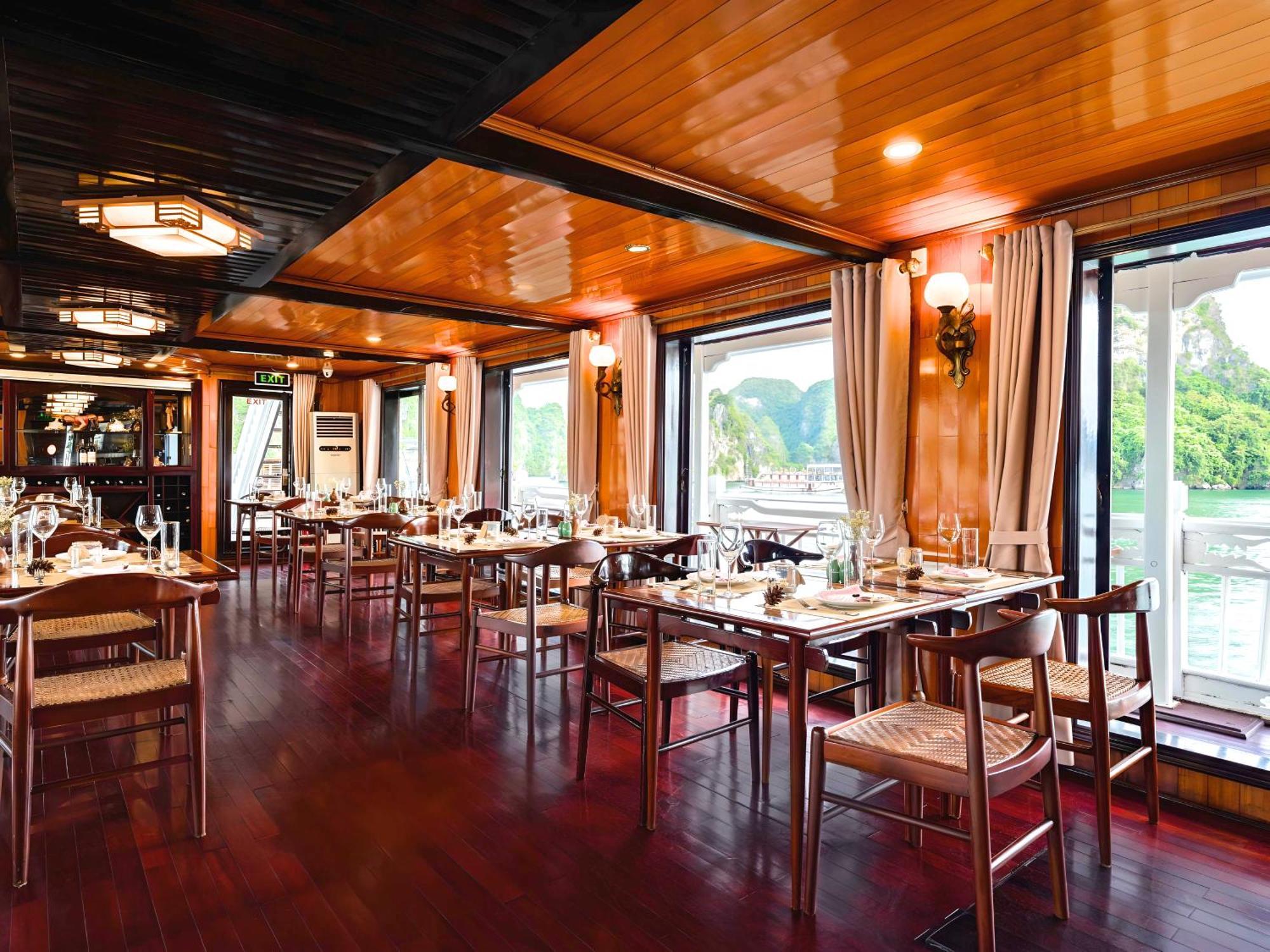 Hera Boutique Cruise Ha Long Bay Hotel Eksteriør billede